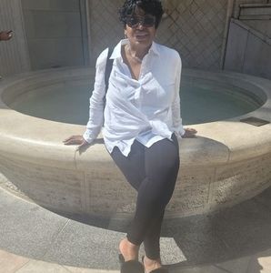 Meet your Posher, Malikah